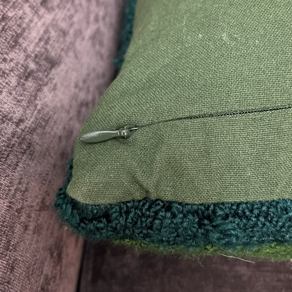 Macy’s Dachshund Holiday Hooked Accent Decor Pillow 21” x 15” - Picture 5 of 8